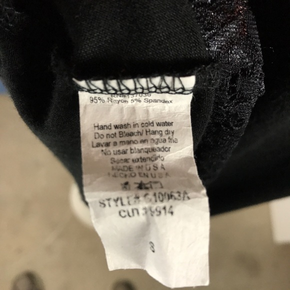 Paper Crane L high low black shirt with lace hem - Picture 5 of 6